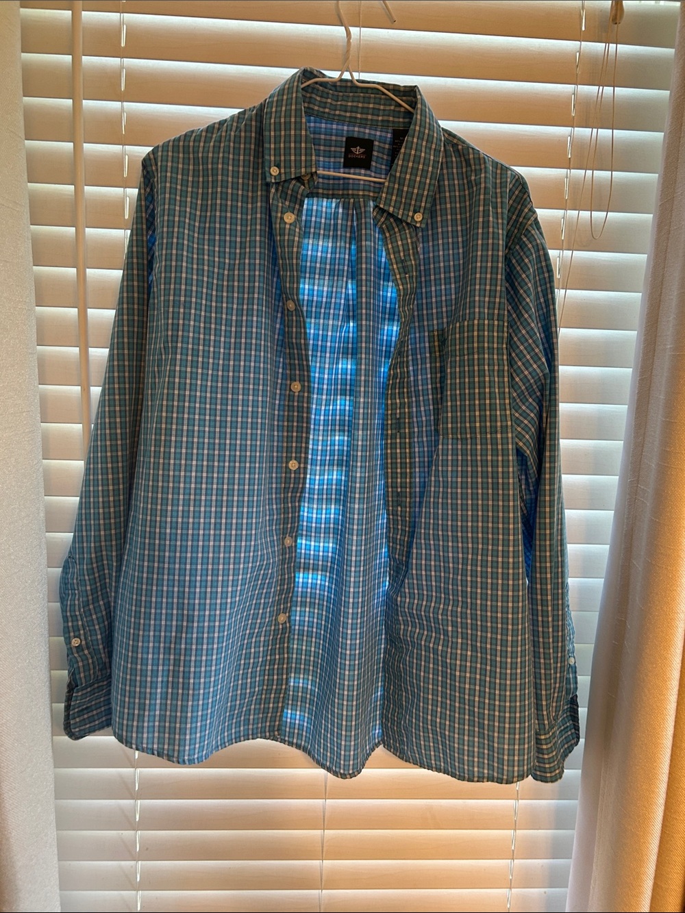 Dockers Men's Blue Plaid Button-Down Shirt